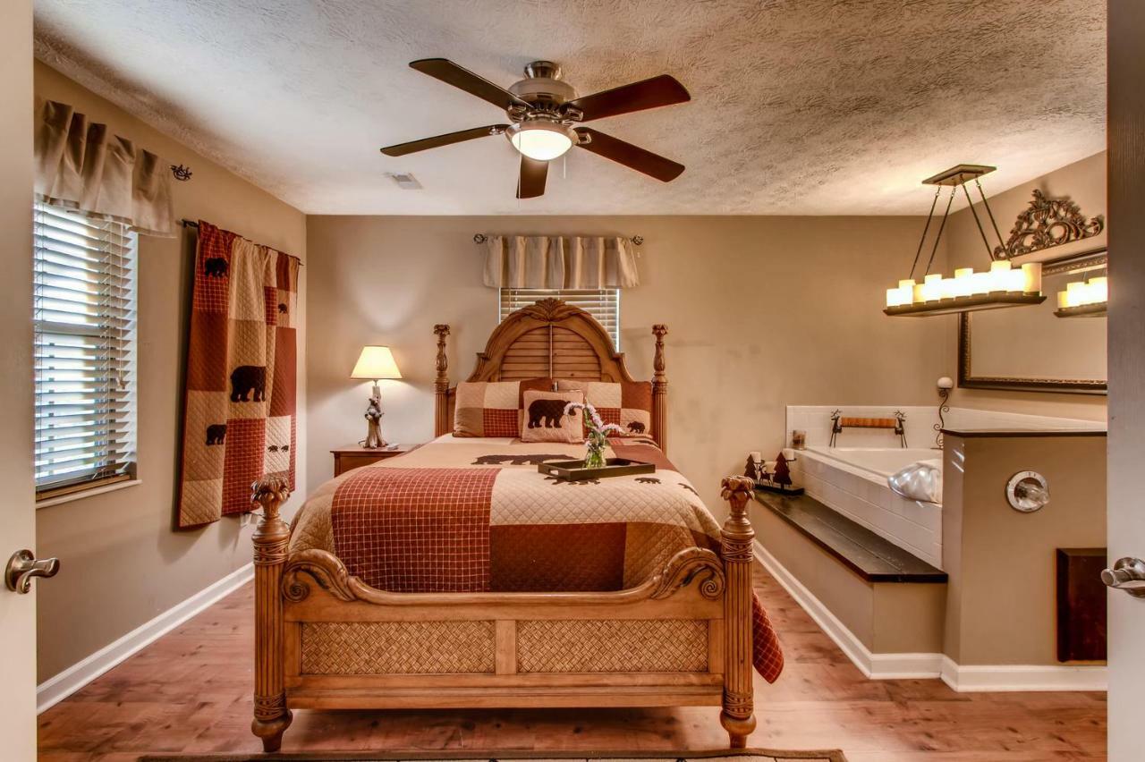 Holiday home Hidden Hollow Cabin Pigeon Forge