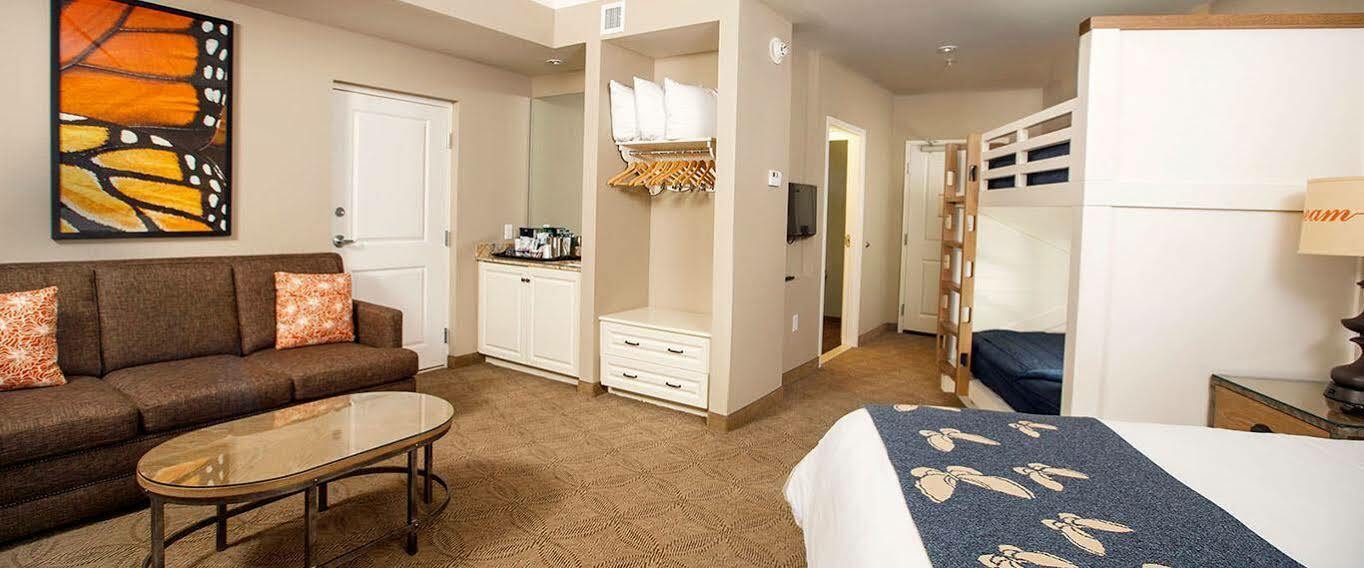 Resort Dollywood's Dreammore And 4*