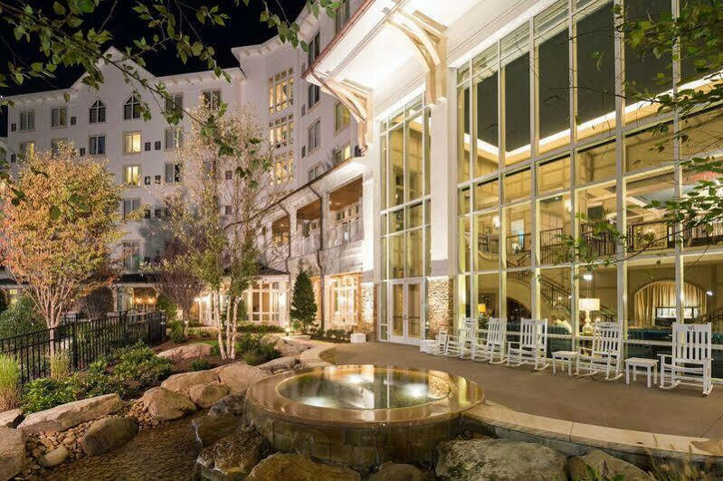 Dollywood's Dreammore And Pigeon Forge