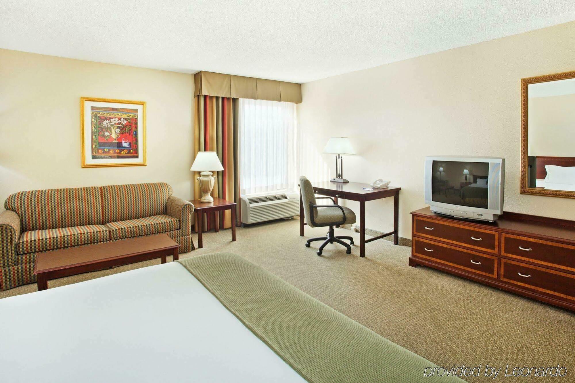 Resort Express & By Ihg
