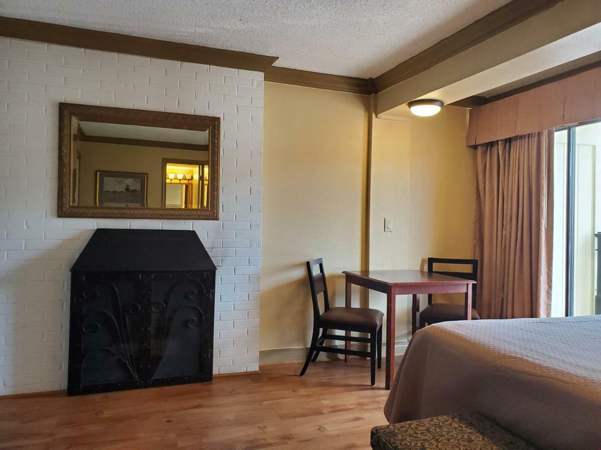 Colonial House Motel Pigeon Forge