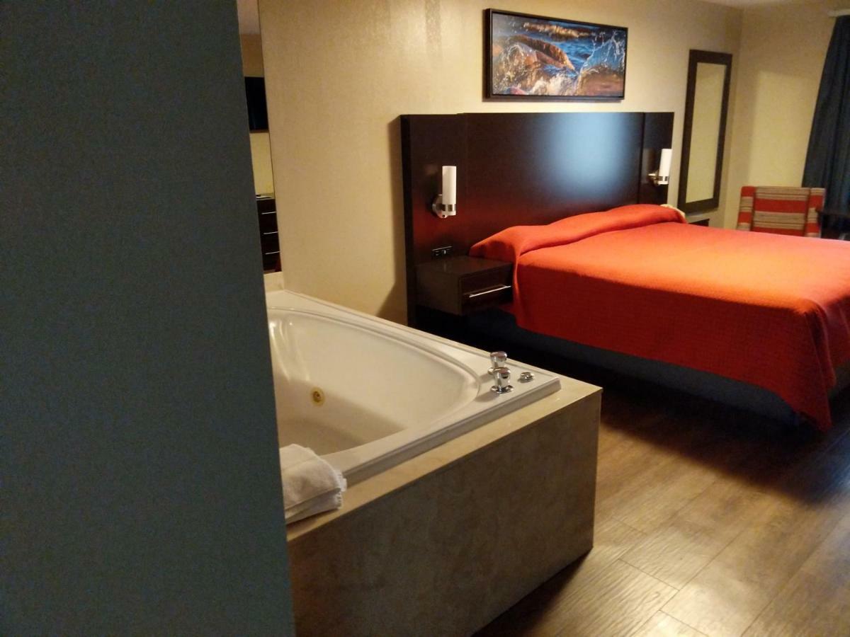 Riverside Tower Hotel Pigeon Forge