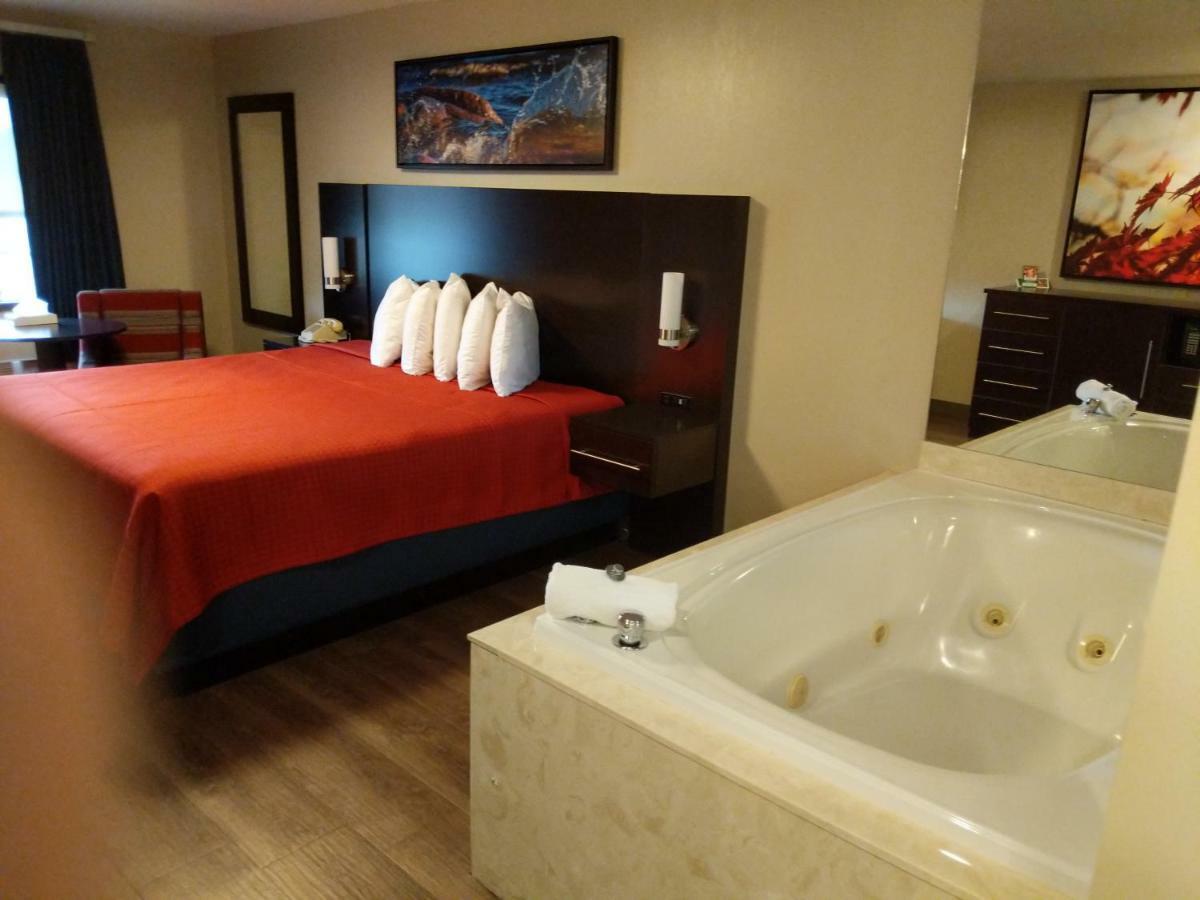 Riverside Tower Hotel