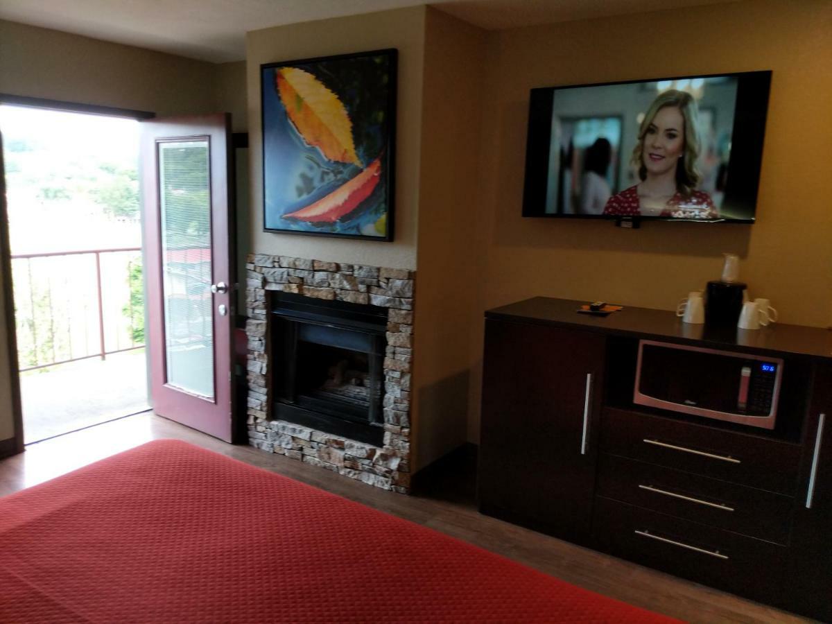Riverside Tower 4* Pigeon Forge