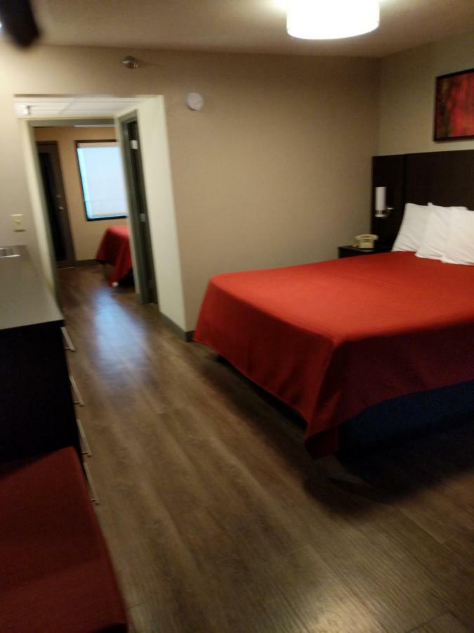Hotel Riverside Tower 4*