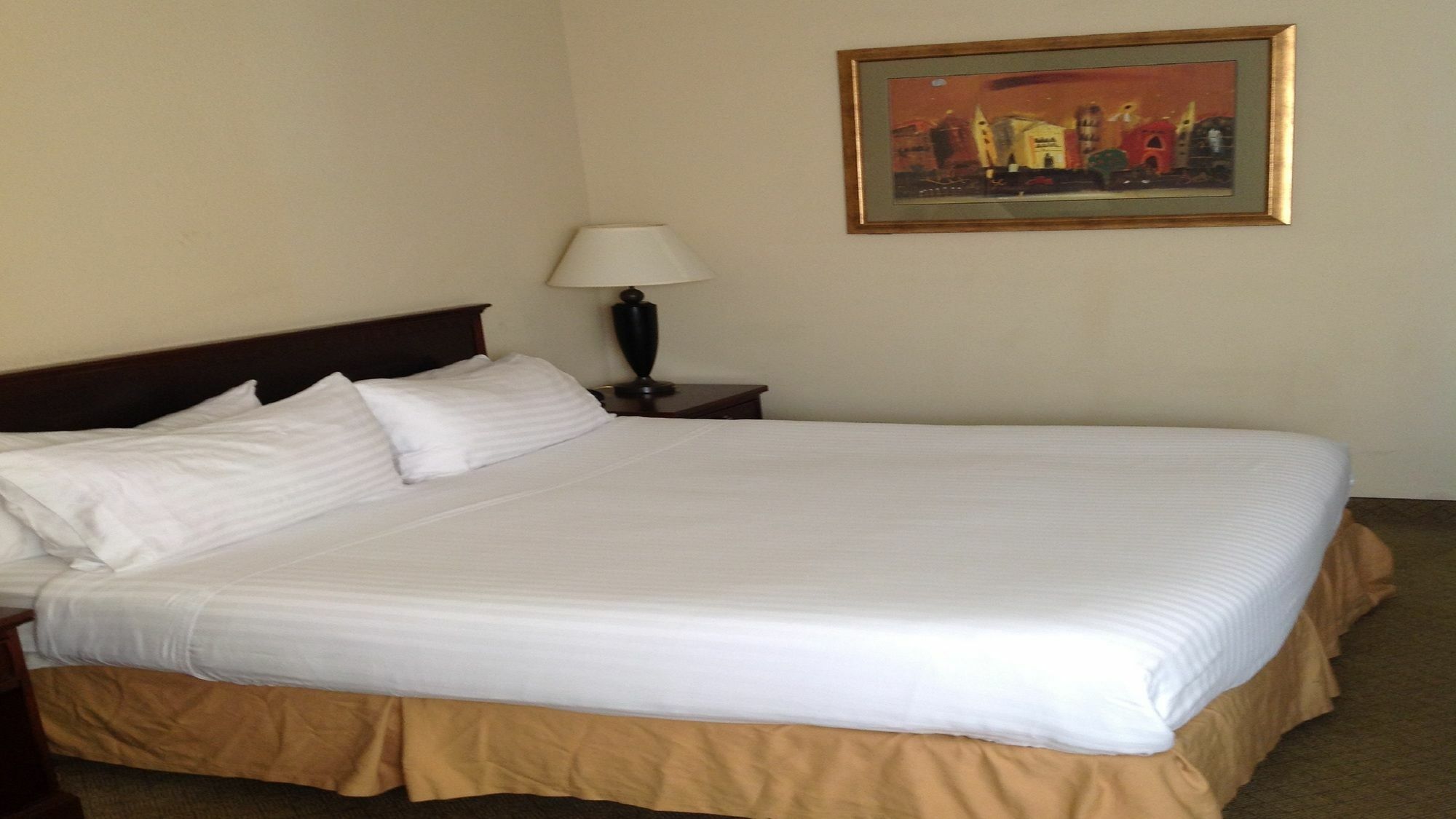 Express & By Ihg
