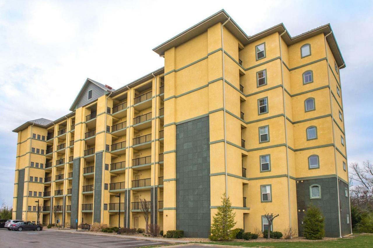 Sandy's Sanctuary Pigeon Forge
