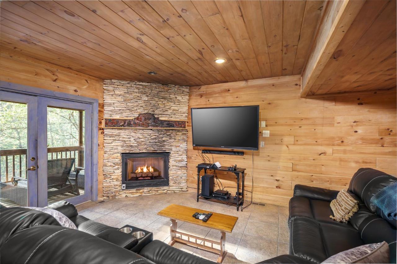 Glori's Retreat, Game Room, 1089 Of Free Attraction Tickets For Each Paid Day, Dollywood And Holiday home *