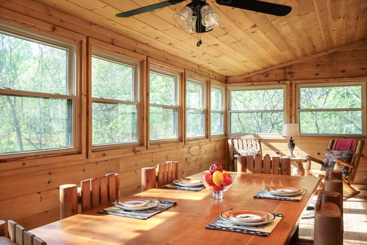 Glori's Retreat, Game Room, 1089 Of Free Attraction Tickets For Each Paid Day, Dollywood And Holiday home *