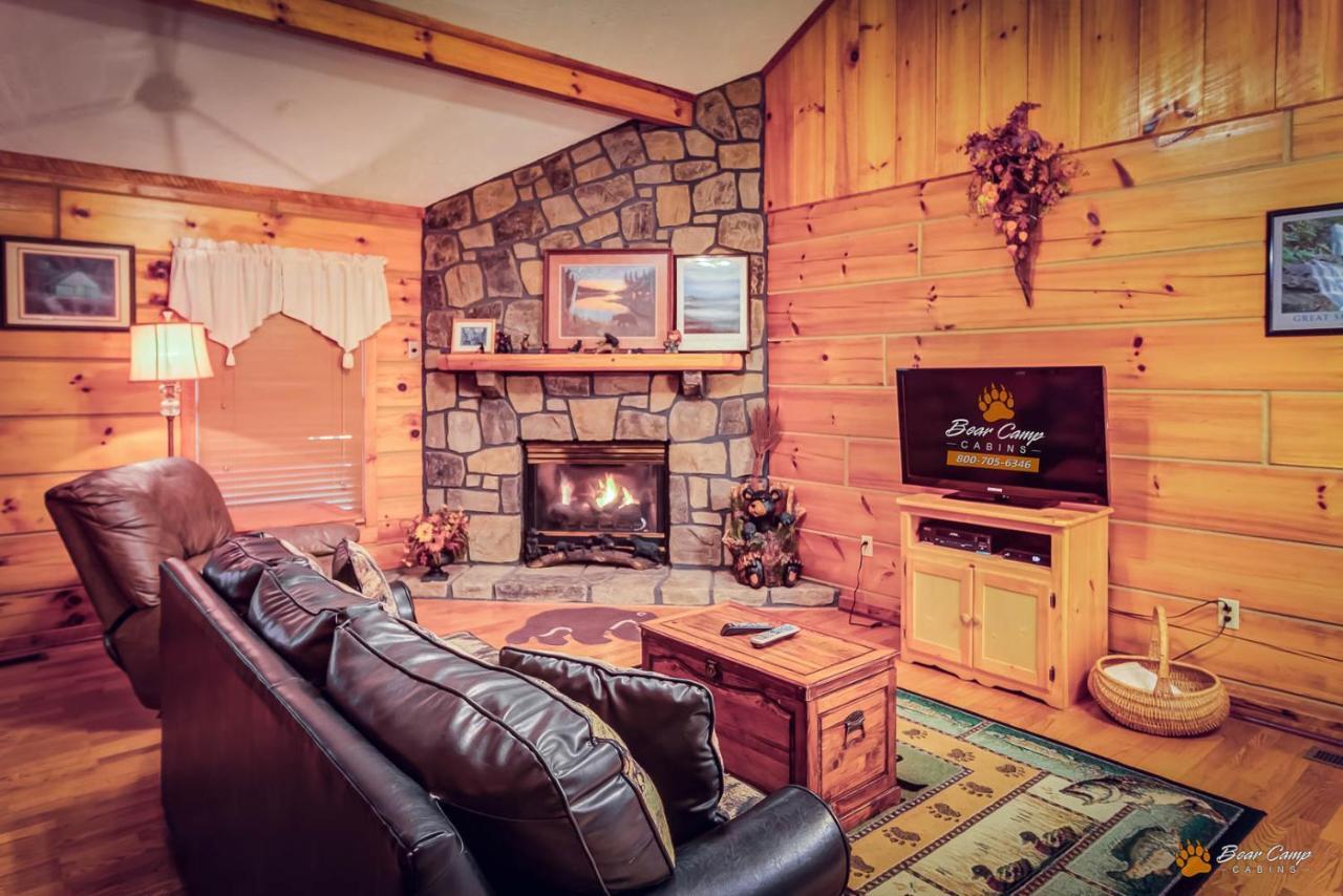 Time To Cuddle, Wifi, Near Pigeon Forge, 1089 Free Tickets Each Paid Day, Dollywood And