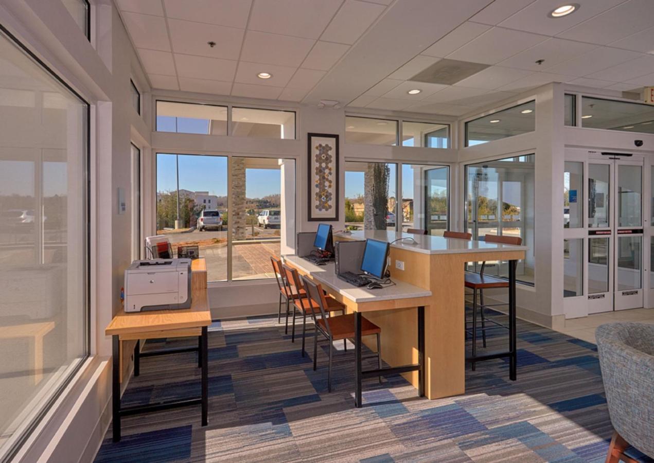 Hotel Express - Sevierville By Ihg